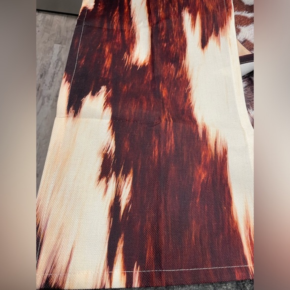 💥LAST CHANCE 💥13x70 cowhide table runner - Picture 6 of 6